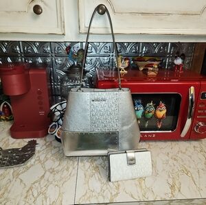 Michael Kors Metallic Silver Tote Purse With  New Wallet.